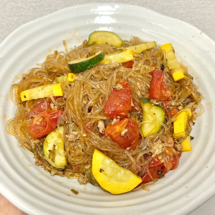 【夏野菜たっぷり】トマトとズッキーニの麻婆春雨